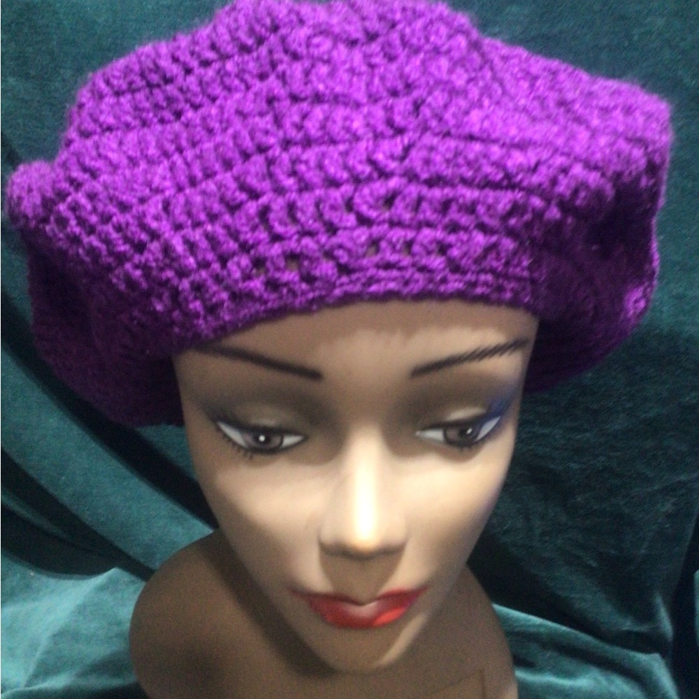 Handmade Fusica hat - Picture 3 of 3
